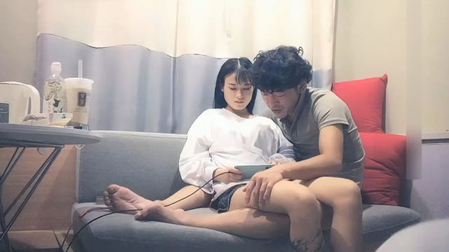 【AI高清2K修复】沈先生探花约了高颜值花臂嫩妹双飞啪啪特写轮侧入猛操