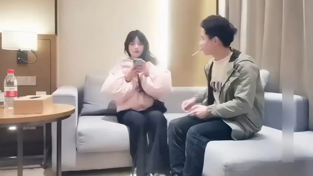 【文轩探花】新人刚下海做兼职，被操哭求删经纪人微信，自开播越过的颜值最高妹子，99年极品楚楚可怜