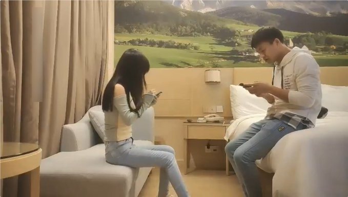 一屌极品寻欢 小巧美女 娇小玲珑00后，后入小翘臀，娇喘不断声声诱惑