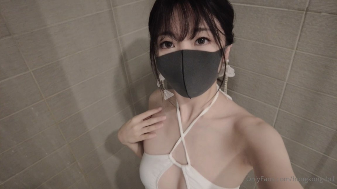 身着魅惑和服独自挑逗，假屌缓缓插入小穴自慰，呻吟欲望释放 高潮接连不断 - 玩偶姐姐