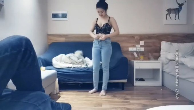 黄先生探花 牛仔裤丰韵妹子 光沙发调情扣逼 吃鸡口交大力猛操